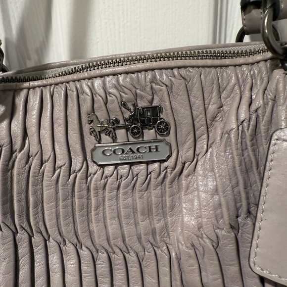 Vintage Coach Gray Handbag - Picture 5 of 9